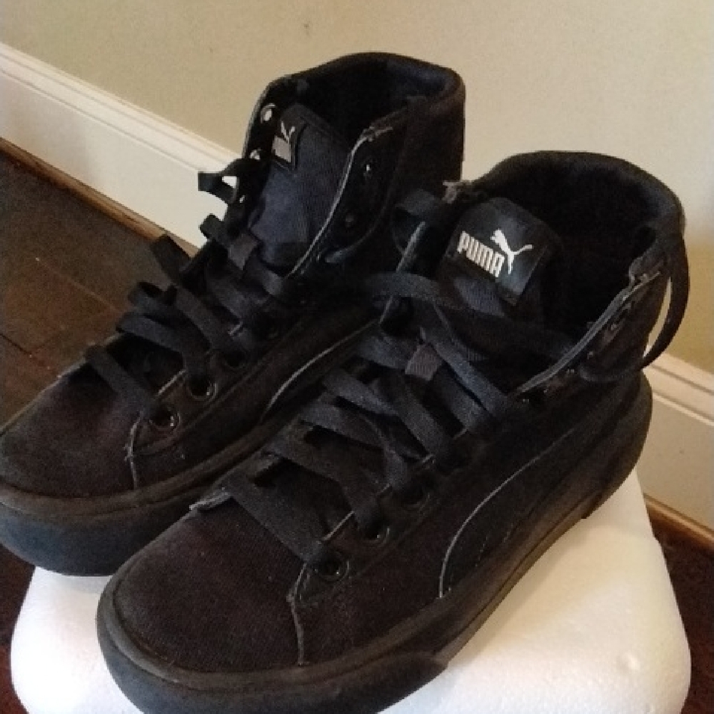 Puma Men's Black Canvas Sneakers